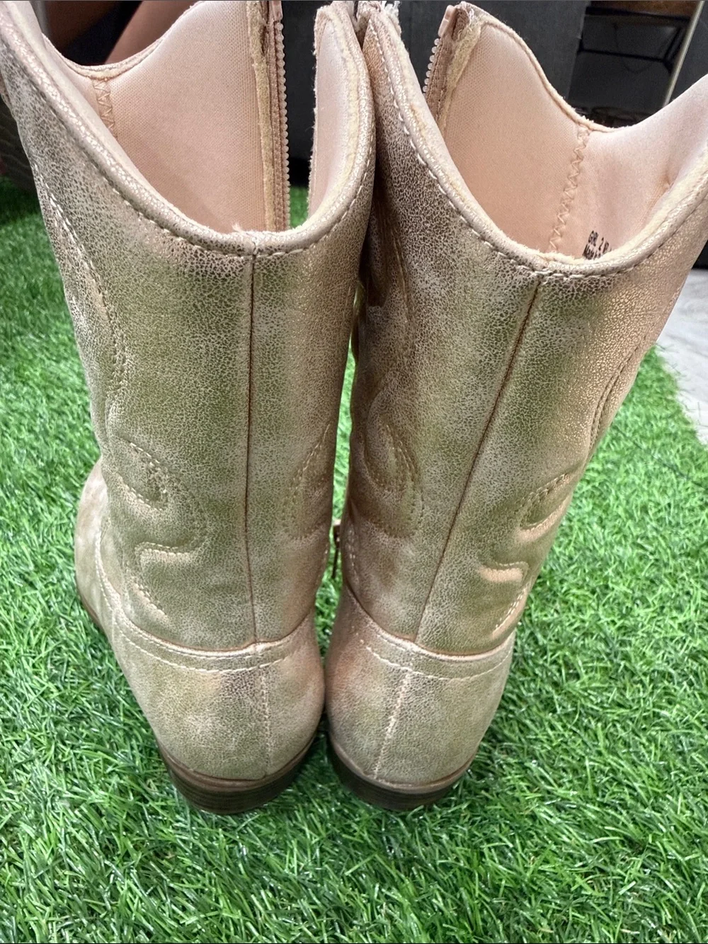 Girls rose gold Western Cowboy Boots - Pink